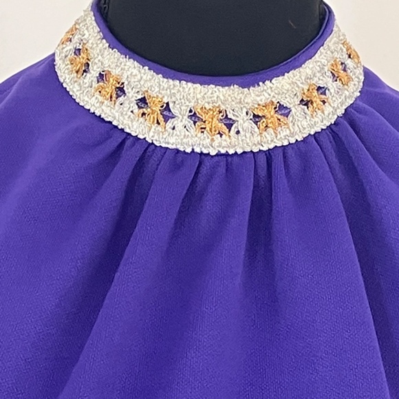 1960s Royal Purple vintage dress with gold and silver metallic threading - Picture 6 of 14